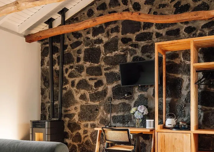 Adega Do Fogo * Sao Roque do Pico